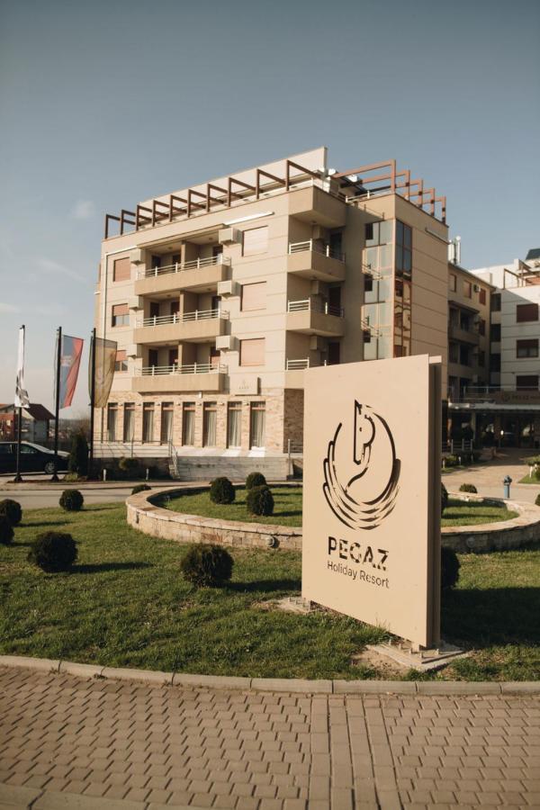 Imperia Apartments Vrnjacka Banja Luaran gambar