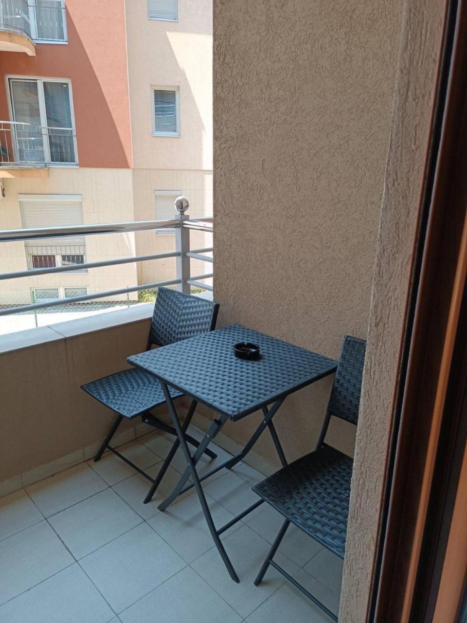 Imperia Apartments Vrnjacka Banja Luaran gambar